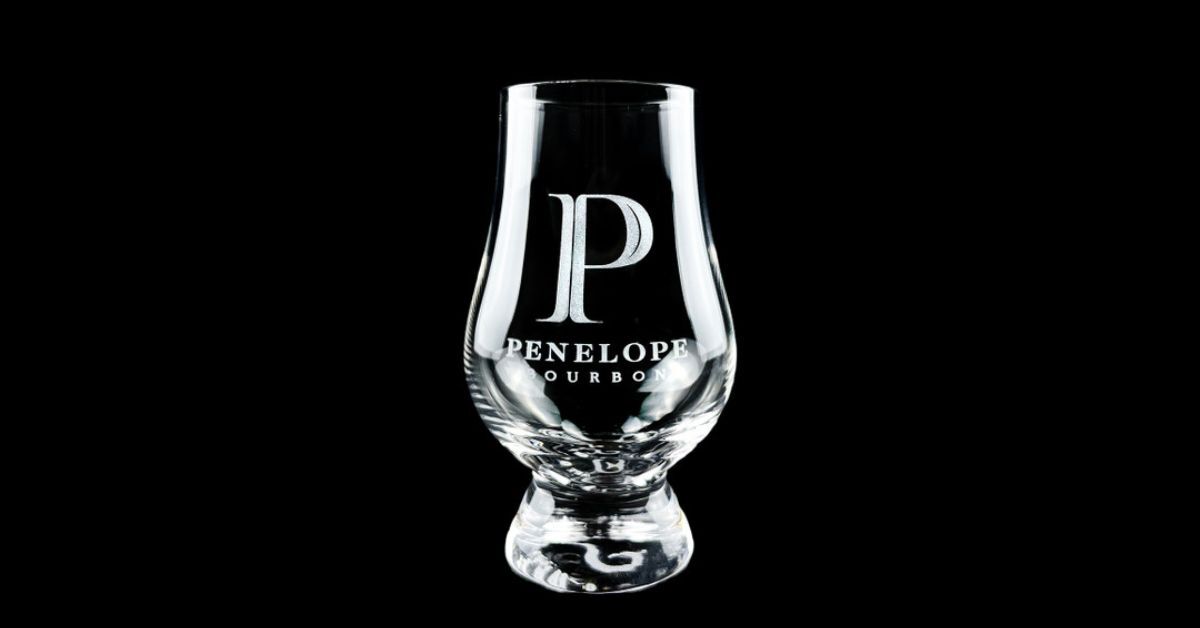 A Distillery’s Guide to Bulk Ordering Custom Shot Glasses
