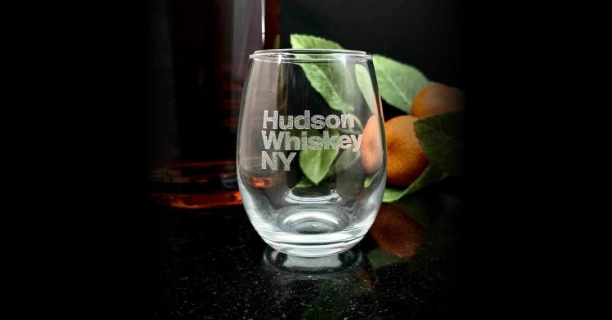 Modern vs. Classic Rocks Glasses: Which Fits Your Brand? Modern vs. Classic Rocks Glasses: Which Fits Your Brand?